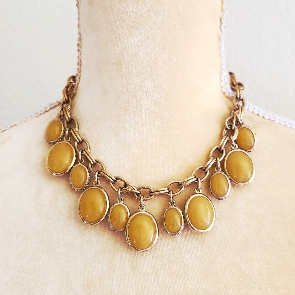 Ann Taylor Lemon Drop Butterscotch Cabochon Rhinestone Edge Bib Chain Necklace